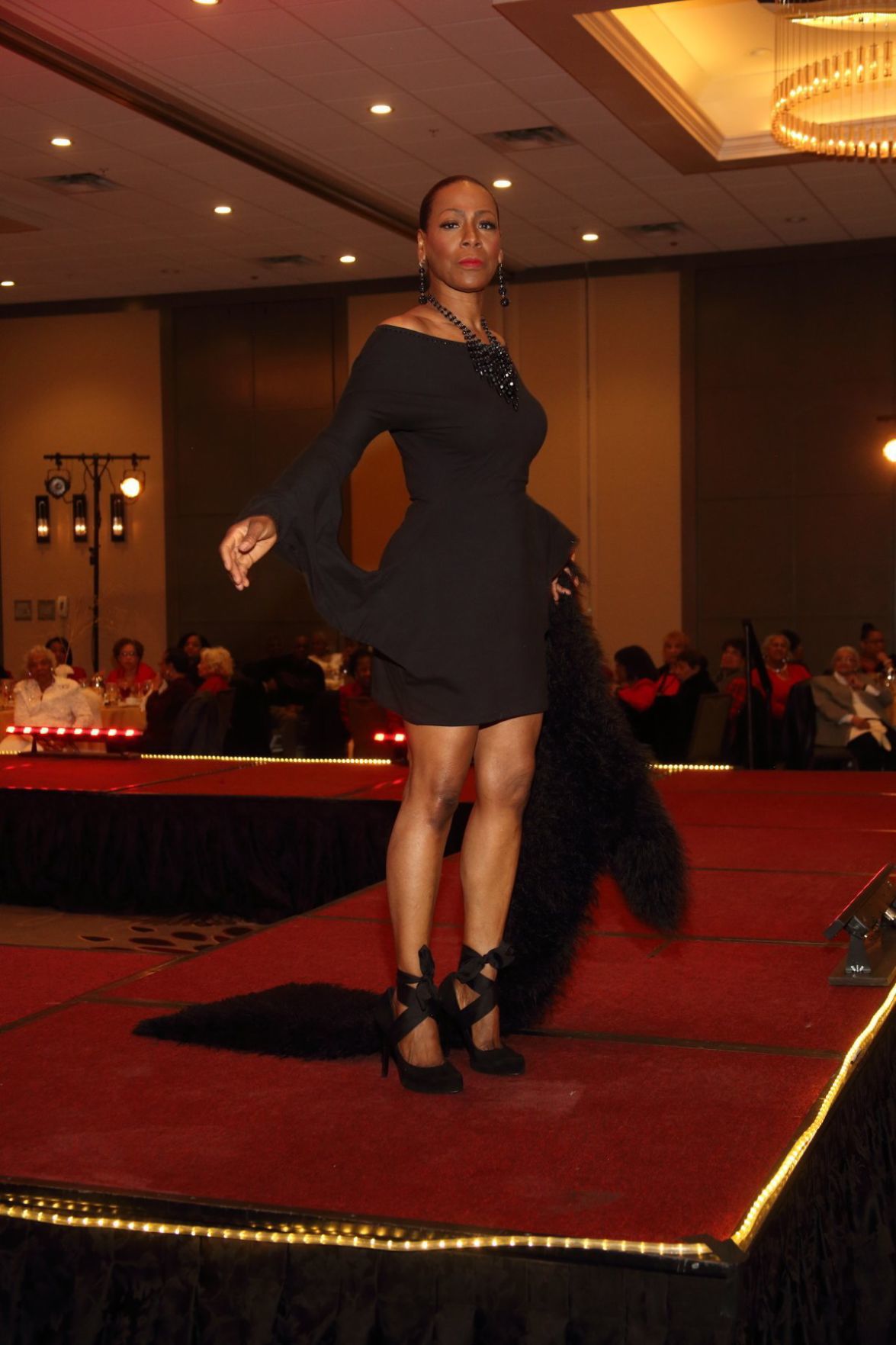 021520YWCAFashionShow_032.JPG